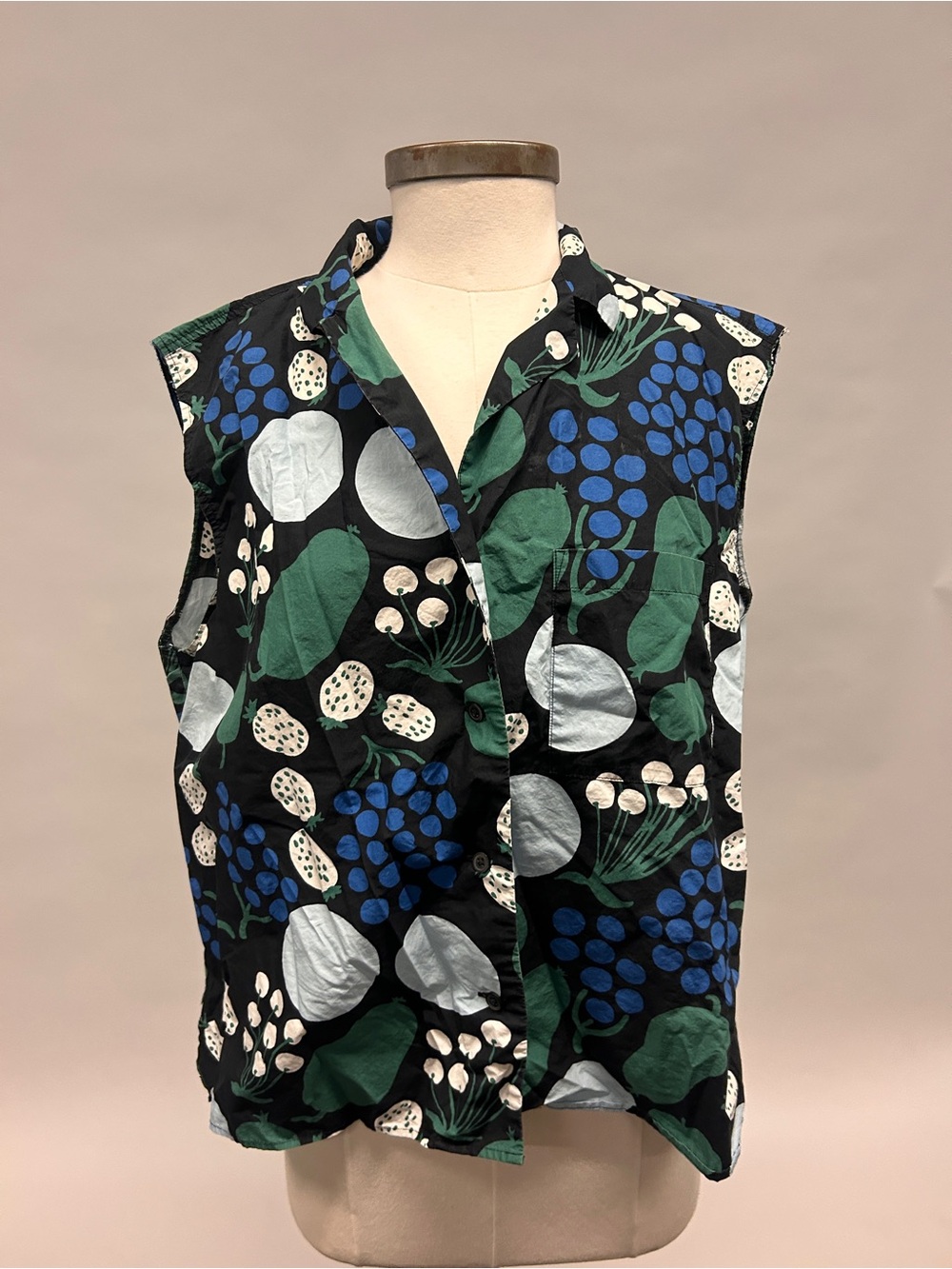 Snowberry and blueberry tunic with collar